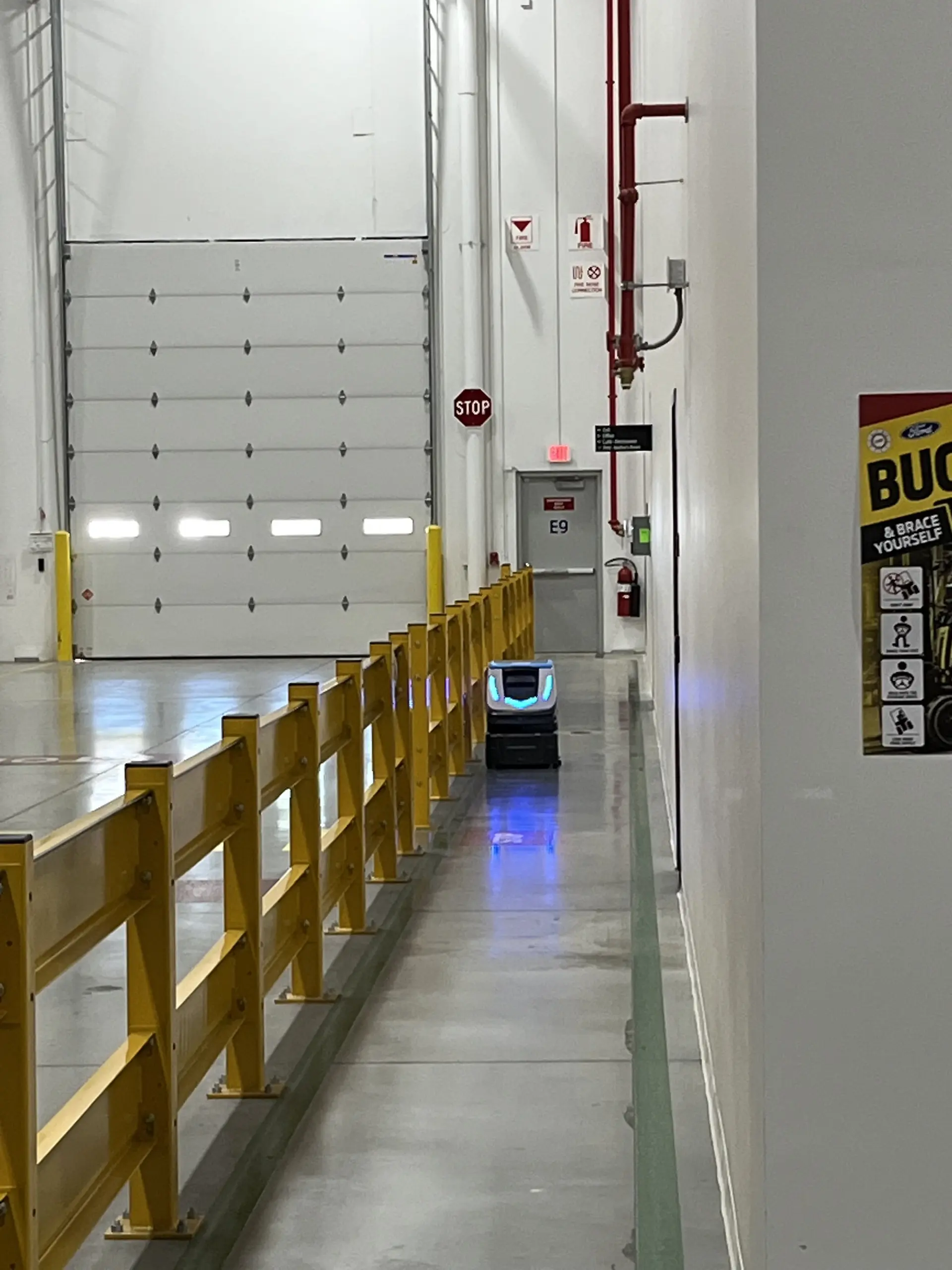 Cobi 18, robotic floor scrubber, at Leadec MAP-min